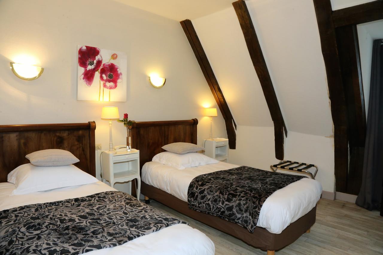 Logis L'Ecu De France Hotel Mauriac  Luaran gambar